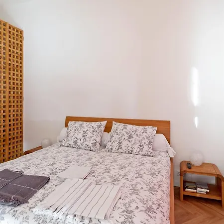 Ons Nest فندق مبيت وإفطار
